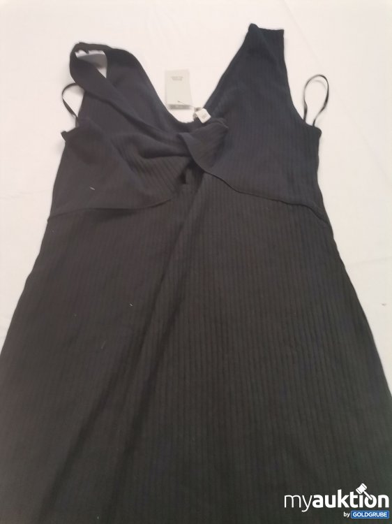 Artikel Nr. 842576 Artikel Nr. 842576: River Island Kleid