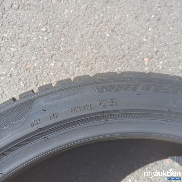 Artikel Nr. 440578 Artikel Nr. 440578: Pirelli 235/40R19 Reifen