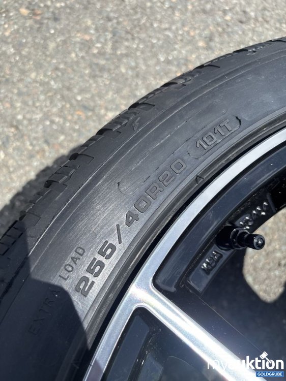 Artikel Nr. 444579: Goodyear Alufelge mit Reifen 255/40R20