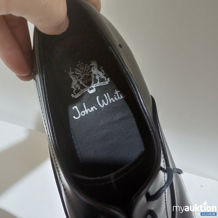 Artikel Nr. 463579 Artikel Nr. 463579: John White Herrenschuhe