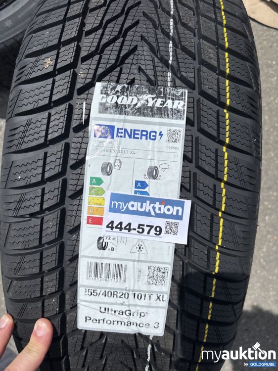 Artikel Nr. 444580 Artikel Nr. 444580: Goodyear UltraGrip Performance 3 255/40R20 101T XL