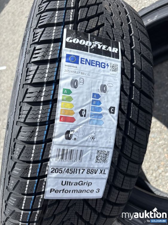 Artikel Nr. 444581: Goodyear UltraGrip Performance 3 205/45 R17 88V XL
