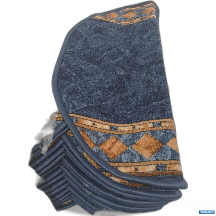 Artikel Nr. 446581 Artikel Nr. 446581: Diverse Stufen-Teppiche ca 65x28cm (komplett) 30Stk