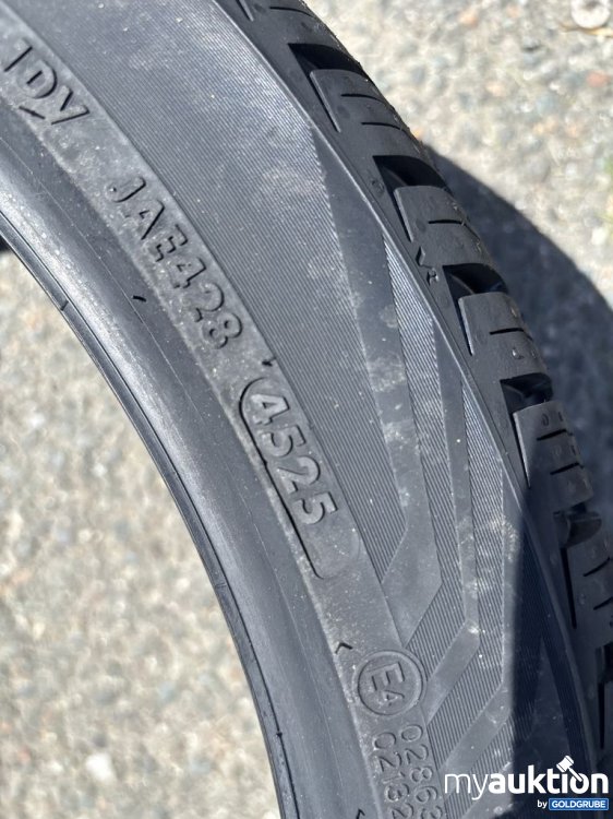 Artikel Nr. 444588: Vredestein Quatrac Pro+ 225/40 R19 XL