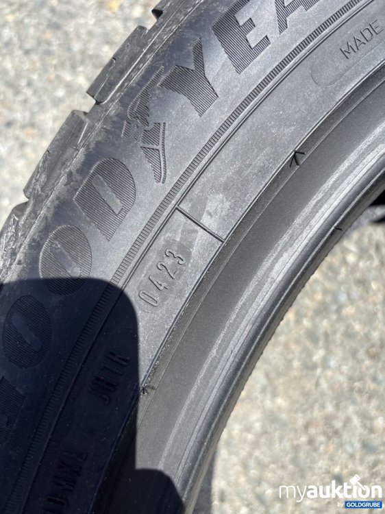 Artikel Nr. 444590: GOODYEAR UltraGrip Performance+ SUV 265/45R21 108W XL
