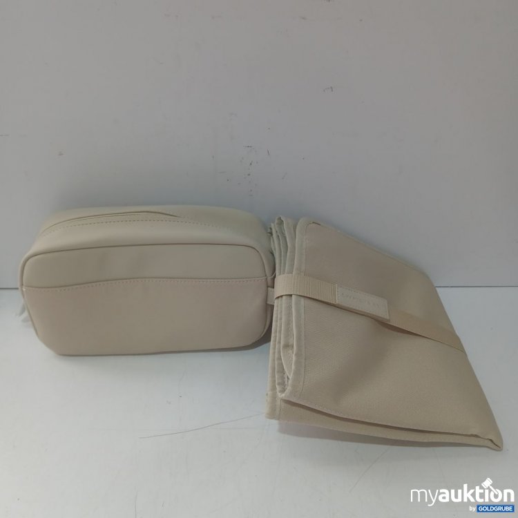 Artikel Nr. 939590 Artikel Nr. 939590: Kapten & Son Kosmetiktasche und kleine Decke