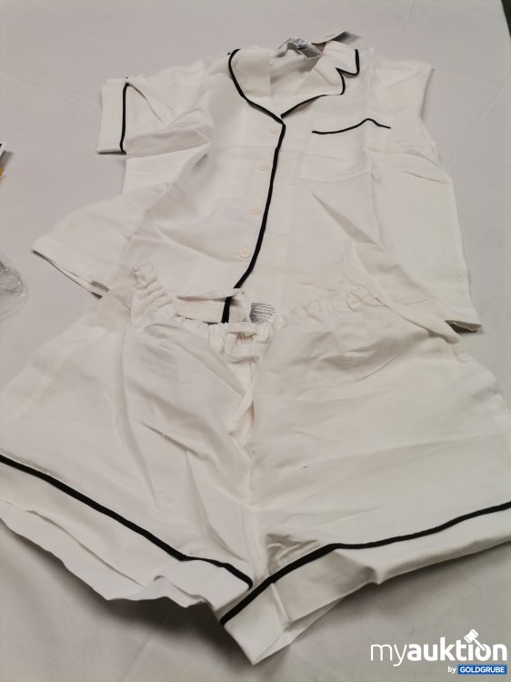 Artikel Nr. 823592 Artikel Nr. 823592: H&M Pyjama Short