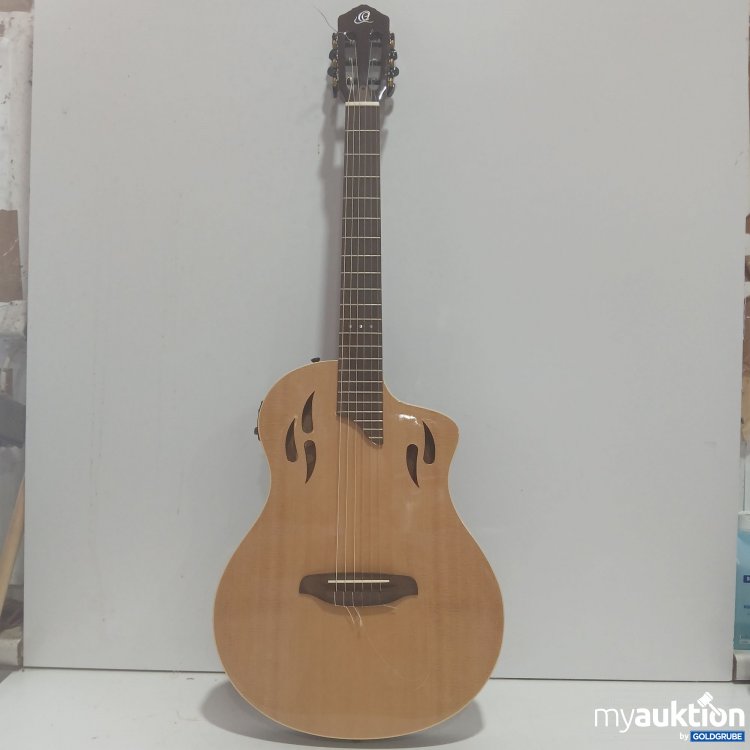 Artikel Nr. 461594: Ortega TourPlayer Standard ThinLine Crossover Nylon-String E-Gitarre mit Aufbewahrungstasche 