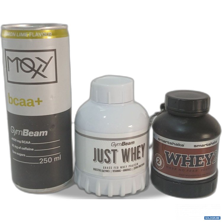 Artikel Nr. 993595 Artikel Nr. 993595: GymBeam BCAA+ Getränk 250ml + 2 leere Aufbewahrungsbehälter