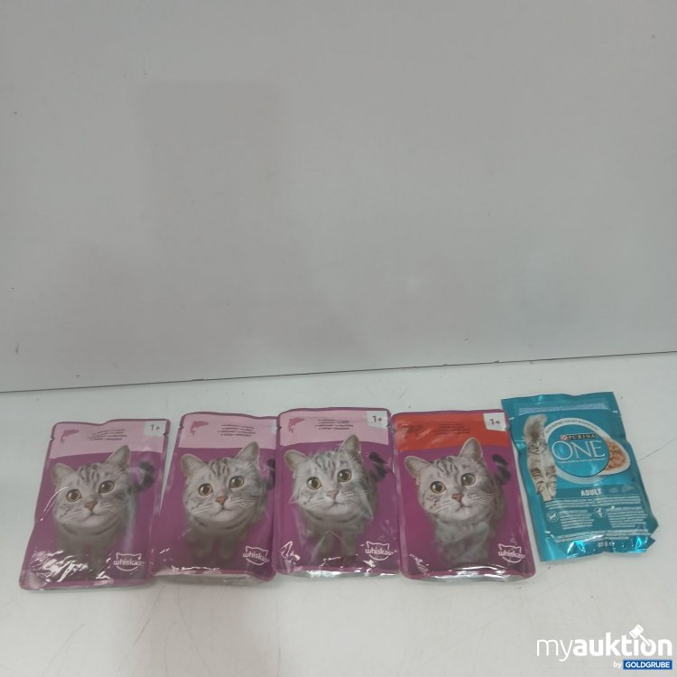 Artikel Nr. 468597 Artikel Nr. 468597: Whiskas 4x85g Katzenfutter diverse Sorten, 1x85g Purina ONE adult