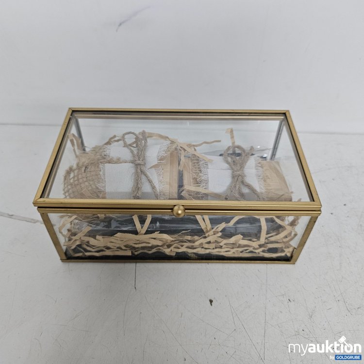 Artikel Nr. 398603 Artikel Nr. 398603: Geschenkbox klein ca.18x11x7cm