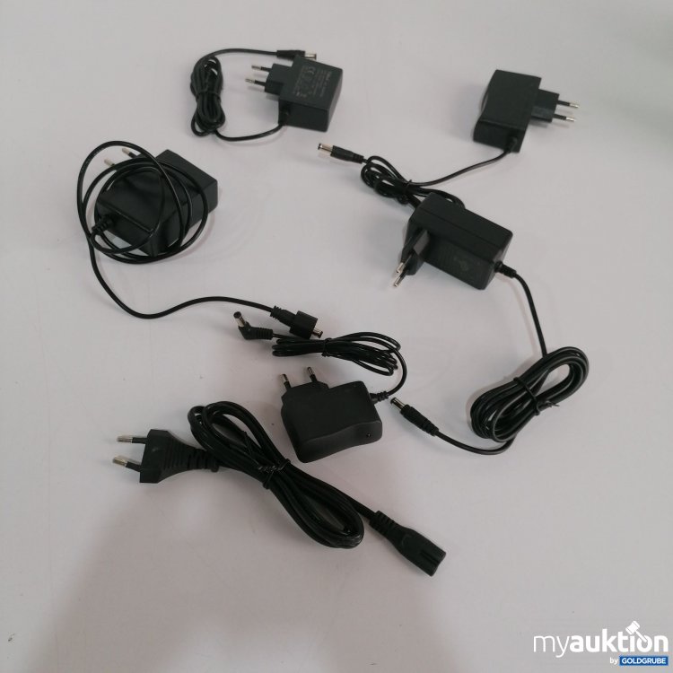 Artikel Nr. 827603 Artikel Nr. 827603: Div. Adapter/Stecker lt. Foto