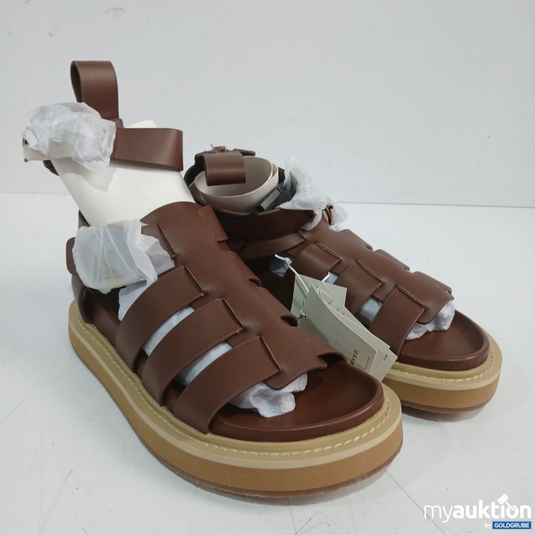 Artikel Nr. 526604 Artikel Nr. 526604: Reserved Sandalen
