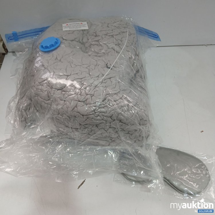 Artikel Nr. 955607: Mimi Kalu Seitenschläferkissen Grau mit schlafbrille 