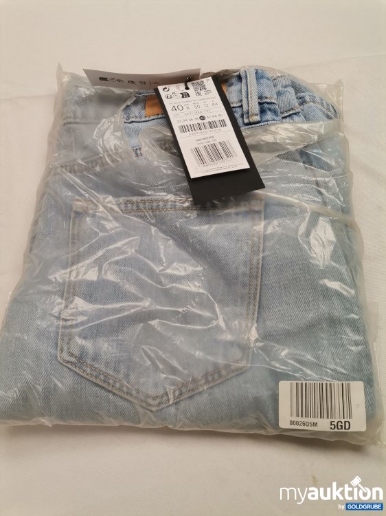 Artikel Nr. 842611: Stradivarius straight fit Jeans 
