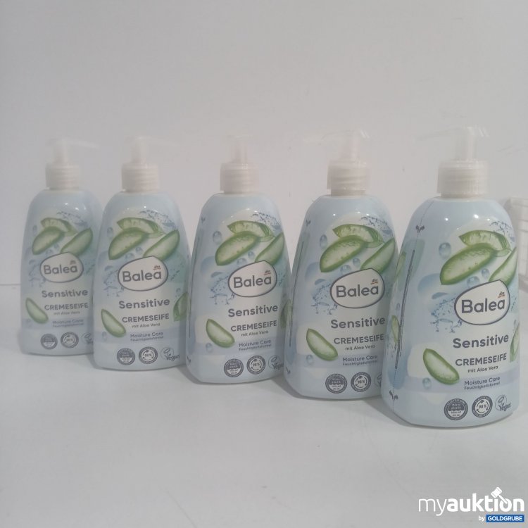 Artikel Nr. 846612 Artikel Nr. 846612: Balea Sensitive Cremeseife mit Aloe Vera je 500ml