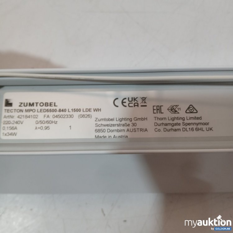 Artikel Nr. 464613 Artikel Nr. 464613: Zumtobel Tecton MPO LED5500-840 L1500 LDE WH Leuchte