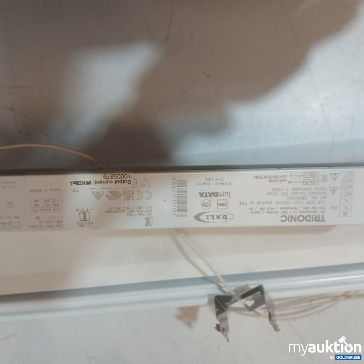 Artikel Nr. 464613 Artikel Nr. 464613: Zumtobel Tecton MPO LED5500-840 L1500 LDE WH Leuchte