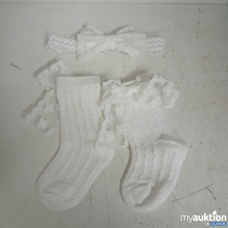 Artikel Nr. 831614 Artikel Nr. 831614: Set aus Socken und Haarband für Baby