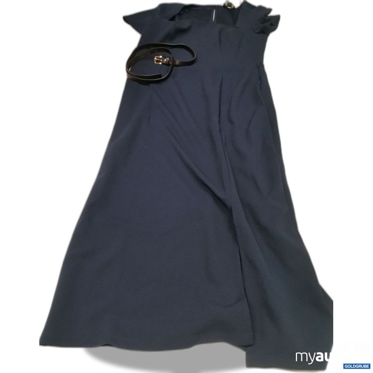 Artikel Nr. 864616: Lipsy Kleid mit Gürtel 