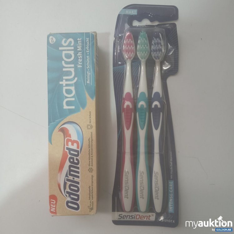 Artikel Nr. 873620 Artikel Nr. 873620: Odol-med3 Naturals Fresh Mint Zahnpasta , Sensident Zahnbürsten 3Stk