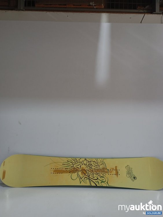 Artikel Nr. 471625 Artikel Nr. 471625: Atomic Snowboard Länge: 154cm Breite: 29cm (breiteste Stelle) Gebrauchtspuren