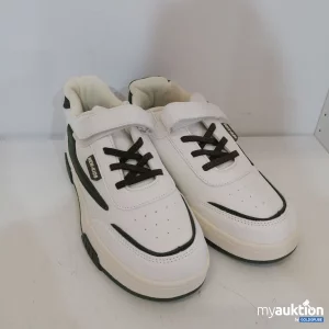 Auktion New Kids Sneakers 