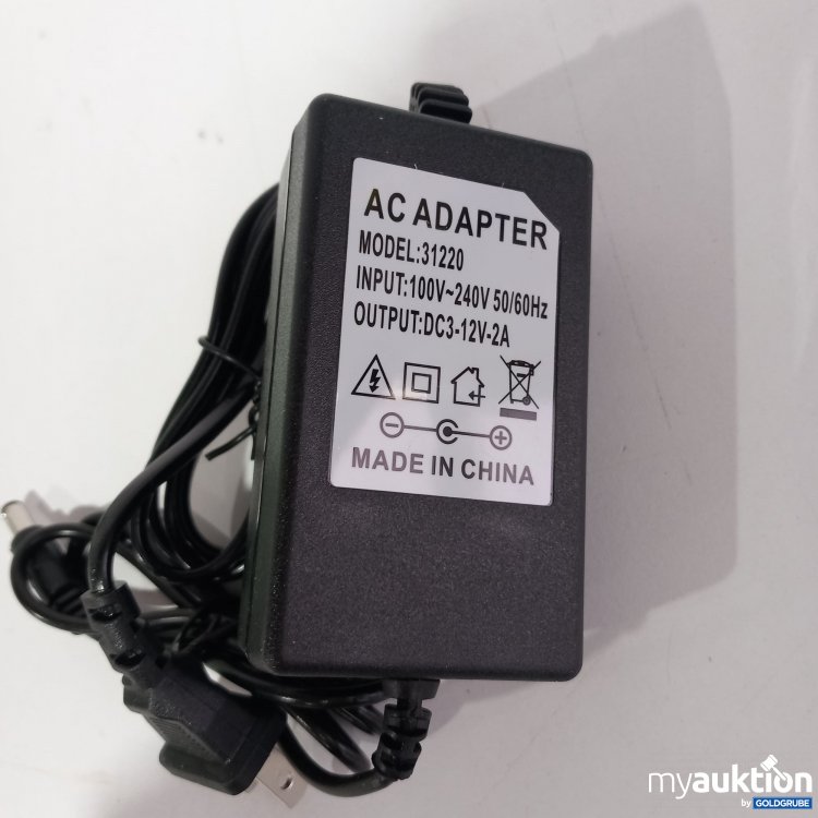 Artikel Nr. 520632 Artikel Nr. 520632: AC Adapter Model: 31220, 100V~240V, 50/60 Hz