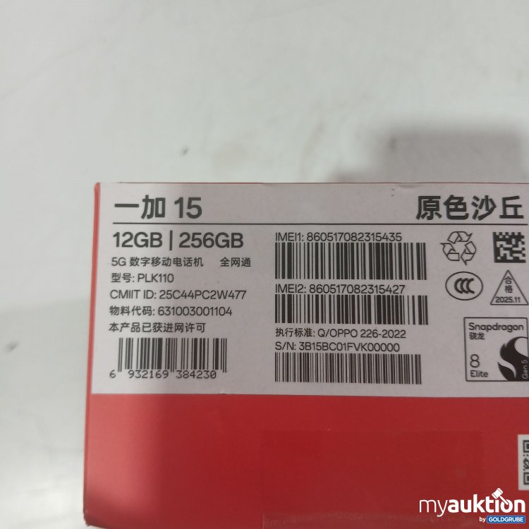 Artikel Nr. 993632 Artikel Nr. 993632: OnePlus 15 Smartphone Modell PLK110 256GB Speicherplatz