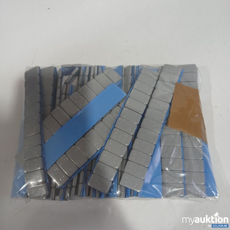 Artikel Nr. 951633 Artikel Nr. 951633: Klebe Wuchtgewichte Fe5