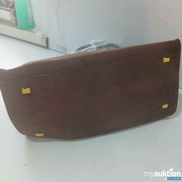 Artikel Nr. 939634 Artikel Nr. 939634: Soera braune Tasche aus Wildleder
Ca 35x26cm