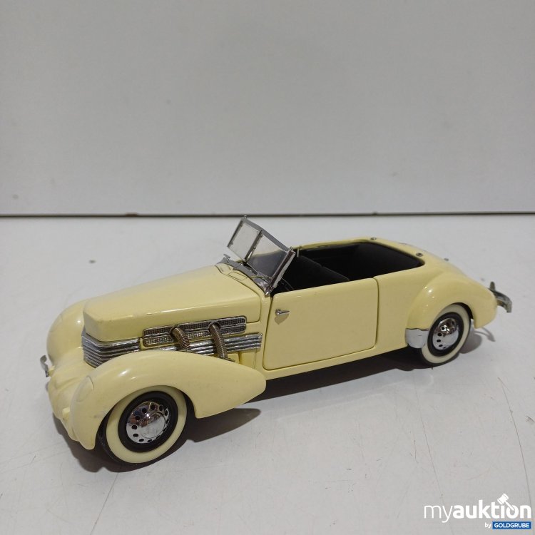 Artikel Nr. 994634: Modell Auto 1937 Cord 812 Phaeton Coupé 
