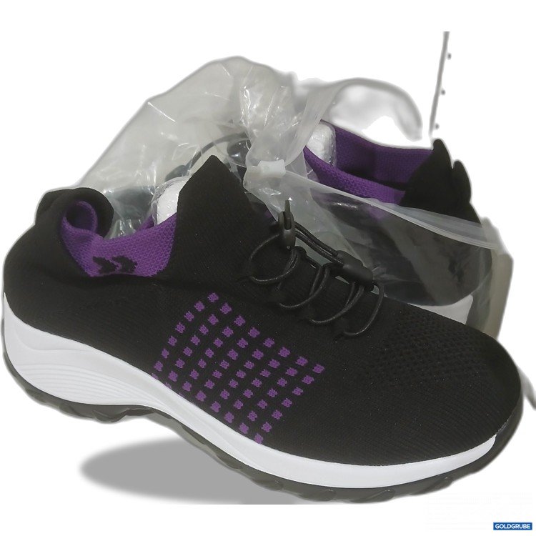 Artikel Nr. 462635 Artikel Nr. 462635: Sneaker