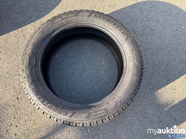 Artikel Nr. 438637: GoodYear Reifen 235/50R19C Vector 4 Seasons