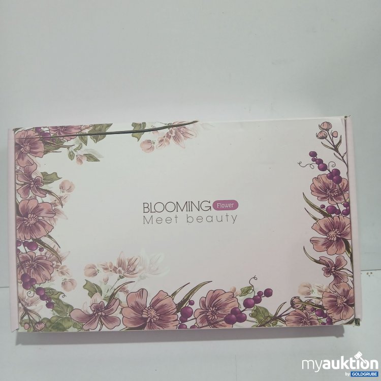 Artikel Nr. 846637: Blooming Flower Meeting Beauty 