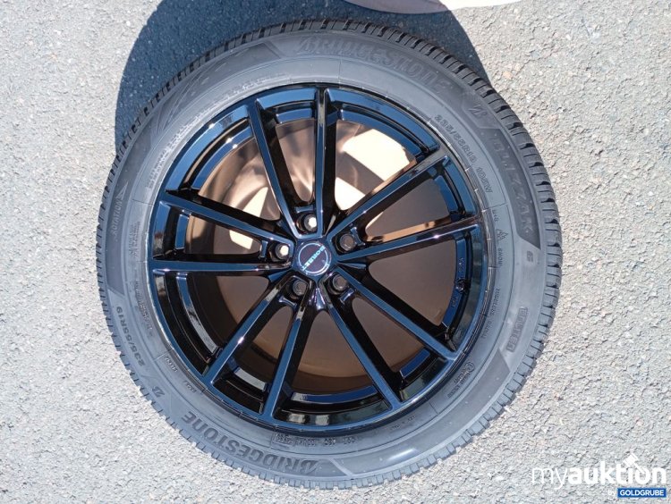 Artikel Nr. 525638 Artikel Nr. 525638: Bridgestone Potenza 235/55 R19 Reifen mit Borbet Felge
