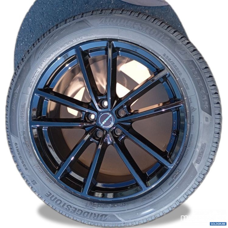 Artikel Nr. 525638 Artikel Nr. 525638: Bridgestone Potenza 235/55 R19 Reifen mit Borbet Felge