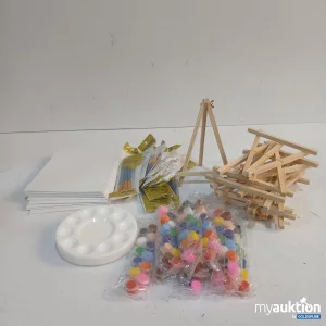 Auktion Malzubehör Set mit Staffeleien, Pinseln, Leinwänden und Farben