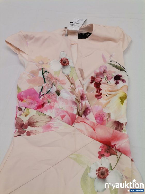 Artikel Nr. 809643 Artikel Nr. 809643: Lipsy Kleid