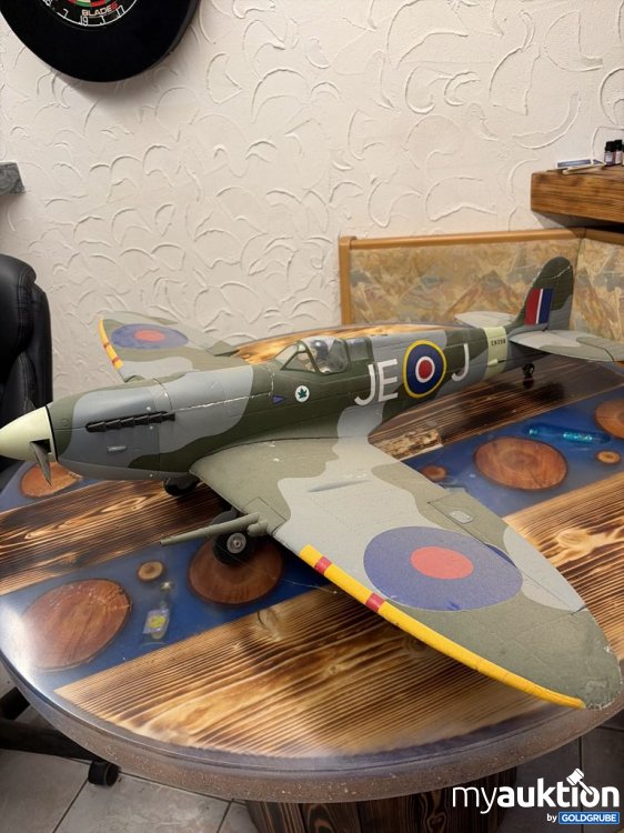 Artikel Nr. 934648 Artikel Nr. 934648: Spitfire Modellflugzeug