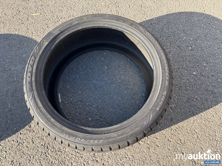 Artikel Nr. 438649: Toyo 235/40R19 Reifen