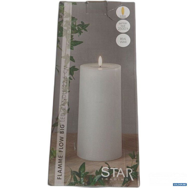 Artikel Nr. 446649 Artikel Nr. 446649: STAR Flamme Flow Big LED Candle 22.5 cm