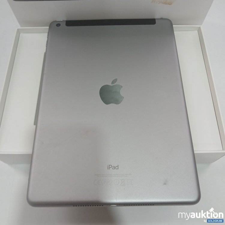 Artikel Nr. 868649 Artikel Nr. 868649: iPad (9th Generation) Wi-Fi 64GB MK2K3FD/A Gray