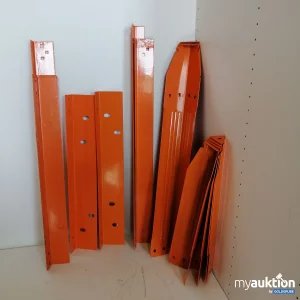 Auktion Orangefarbene Metall-Lagerregalteile