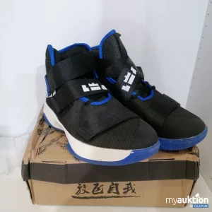 Auktion Basketball Schuhe 