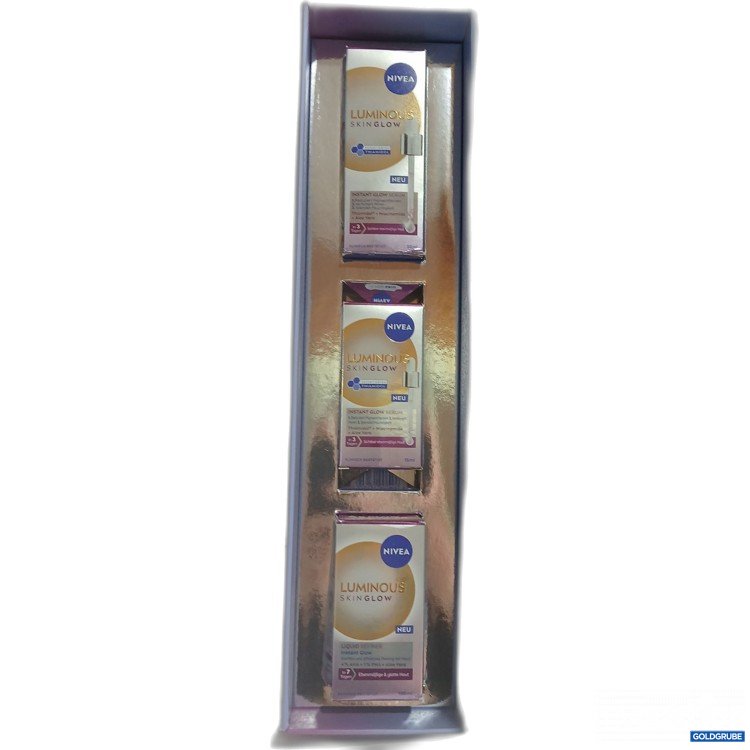 Artikel Nr. 977658: Nivea Luminous 4x Glow Power Set 1x30ml 1x15ml 1x100ml 
