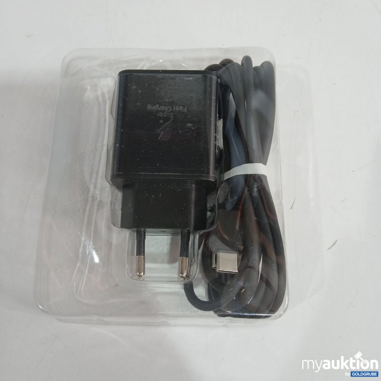 Artikel Nr. 906659 Artikel Nr. 906659: Wall Fast Charger Block