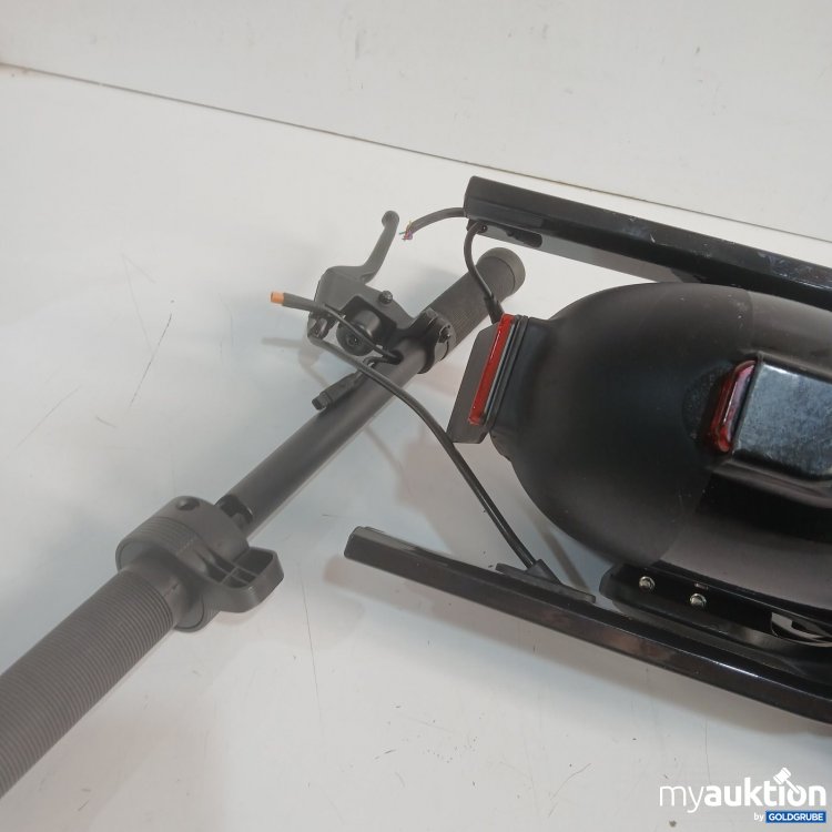 Artikel Nr. 477662: Husqvarna E-Scooter