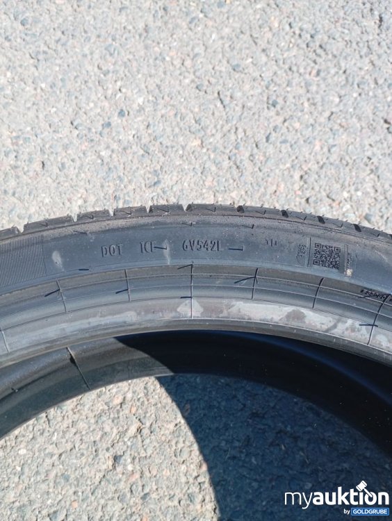 Artikel Nr. 525663 Artikel Nr. 525663: Pirelli P-Zero (PZ4) HL275/35R23 XL