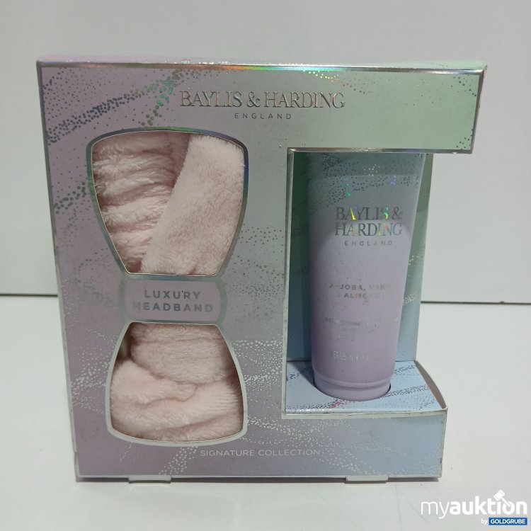 Artikel Nr. 869667 Artikel Nr. 869667: Baylis & Harding Headband und Body wash 125ml